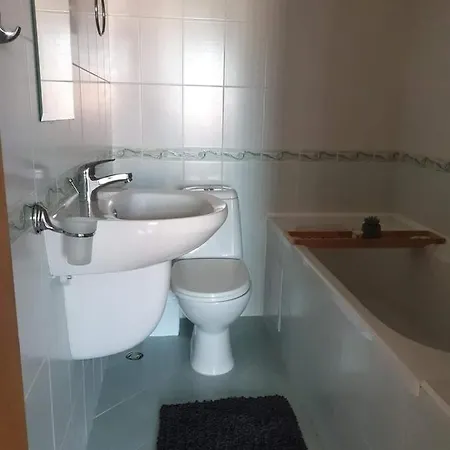 Victoria Villa, 13 Merlot Street, The Vineyards Resort, Aheloy, Pomorie. Vila Burgas City